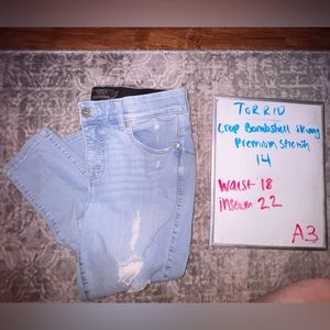 Torrid crop size 14 💋2/$20